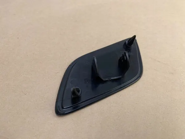 Coperchio ugello lavavetri destro Audi Q4 4L S-Line OEM 4L0955276G image 3