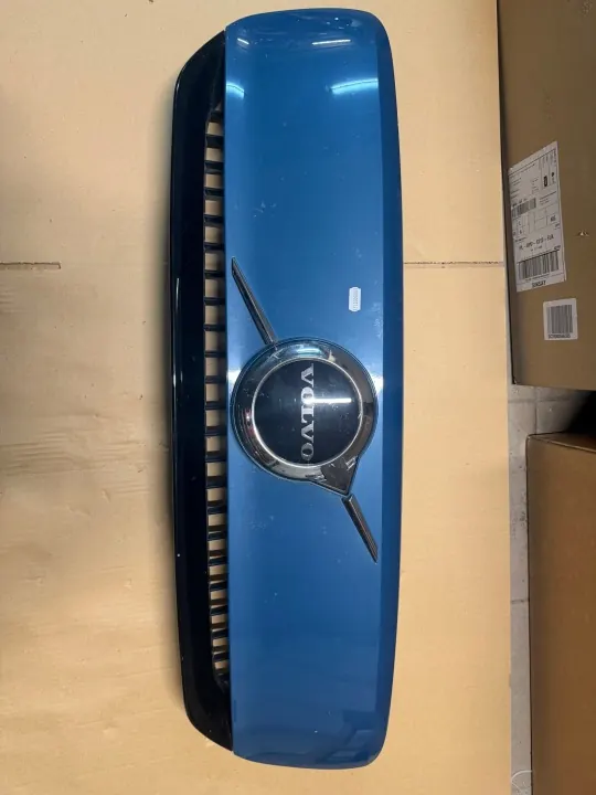 Volvo XC40 C40 Jäähdyttimetarjo OEM 070324 - Alkuperäinen image 2