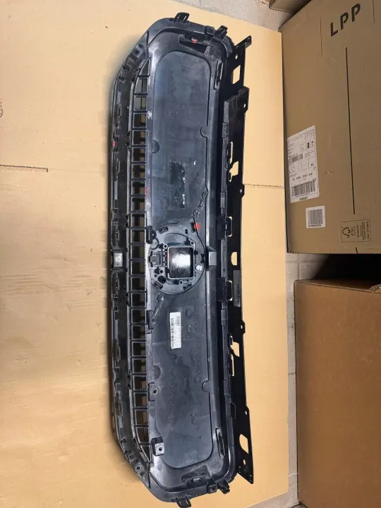 Volvo XC40 C40 Jäähdyttimetarjo OEM 070324 - Alkuperäinen image 4