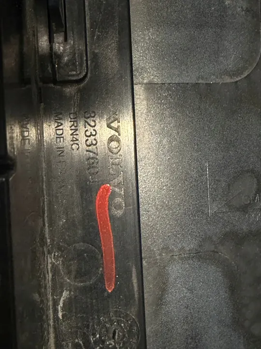 Volvo XC40 C40 Jäähdyttimetarjo OEM 070324 - Alkuperäinen image 5