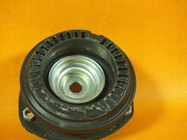 Rolamento Montagem Amortecedor Audi Q3 OEM 5Q0412331E image 5