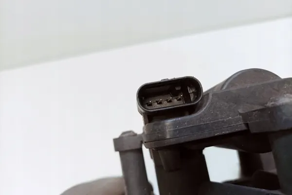 Samlarflapsmotor BMW I8 1.5L Hybrid 2016 image 4