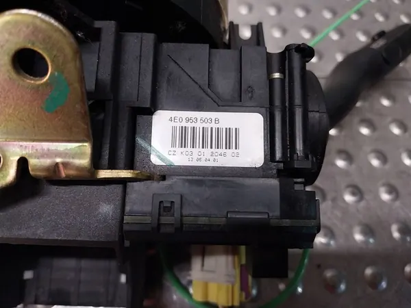 Kombischalter Audi A4 A6 Q7 OE 4F0953549A image 6