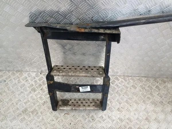 MAN TGX Leiter/Tritte OEM 01 - Gebrauchter Zustand image 4