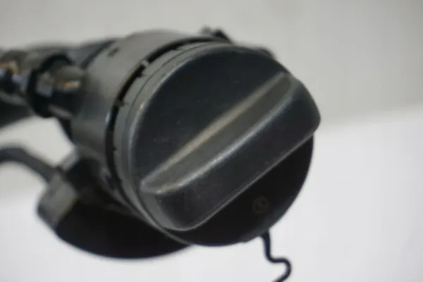 Toyota RAV 4 IV brandstofvulpijp OEM image 10