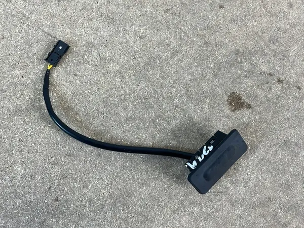 Baklucka switch Opel Mokka 2012- OEM 95034856 image 3