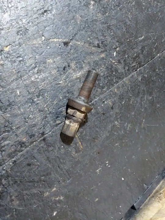 Tornillo de polea cigüeñal OEM 11231709037 BMW 5 E34 image 2