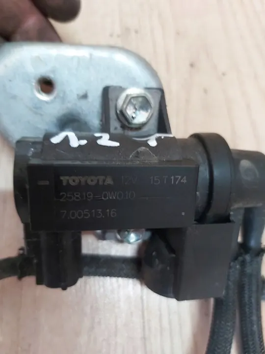 Válvula de Vácuo Turbo Toyota 25819-0W010 image 2