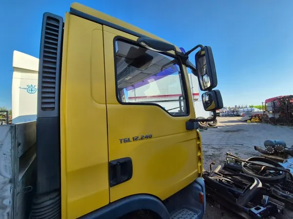 MAN TGL/TGM Ohjaamokehikko OEM - Ilman Ovia image 4