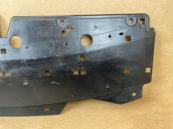 Cubierta parachoques trasero OEM BCKA50C51-CARPAR Mazda 3 image 4