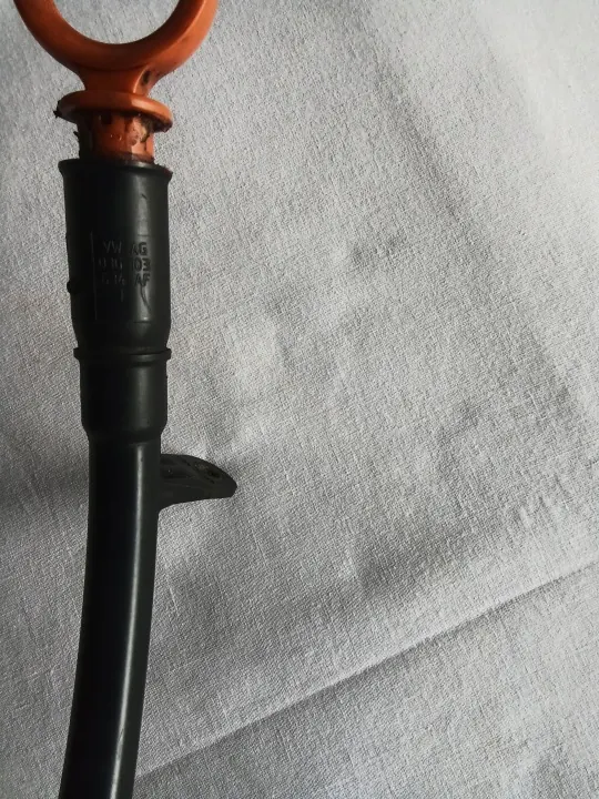 Oliepeilstok OEM 03G103634AF voor VW 2.0 TDI image 5
