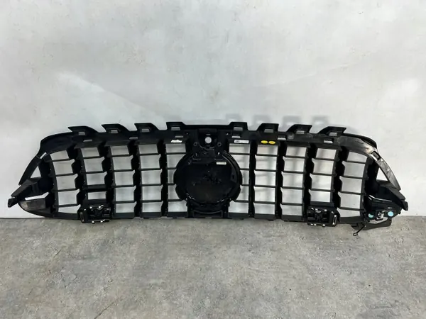 Kameran ritilä OEM A1778888200 Mercedes A-luokka W177 image 7