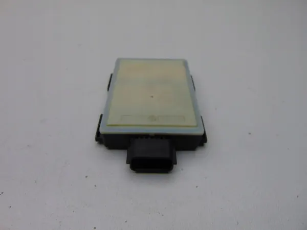 Capteur d'angle mort OEM M8D2-14F152-AH pour Range Rover image 6