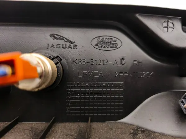 Jaguar F-Pace dakrolbevestiging HK8331012AC image 7