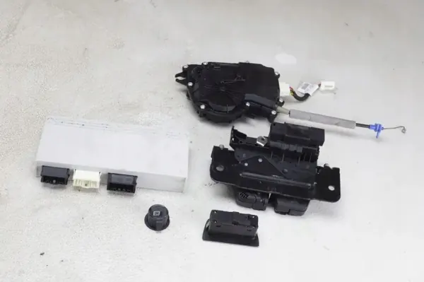 BMW Hydrauliikkapumppu OEM 7287805 X3 F25 3.0L image 3