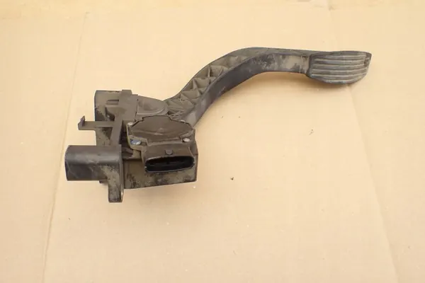 Potentiomètre pédale gaz IVECO DAILY 00 OEM 0281002632 image 7