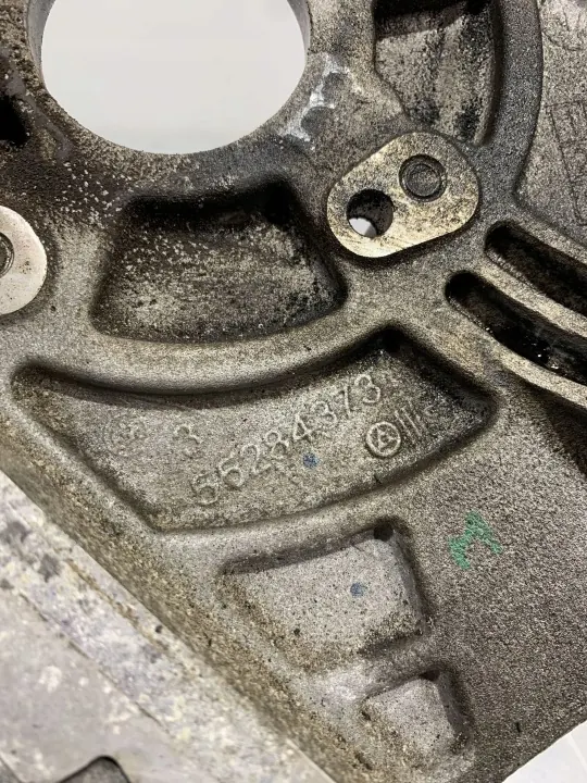 Bränslepumpsfäste OEM FBZ19486 för Alfa Romeo image 7