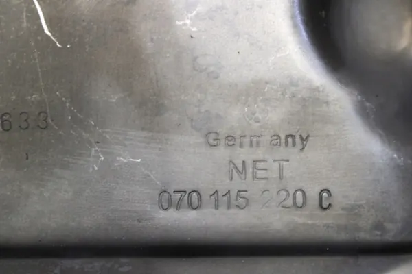 Junta del cárter VW T5 2.5TDI OEM 070115220C/251H image 3