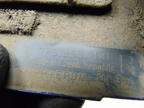 Volkswagen Sivupaneeli Oikea Etu 7P6853718F image 9