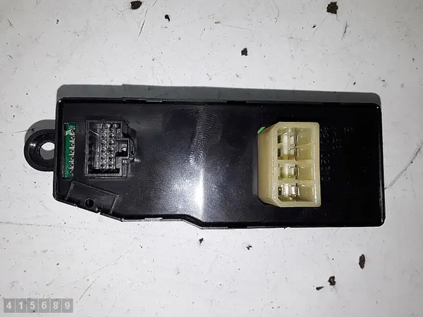 Interrupteur Hyundai H-1 2007 621W01940 image 3