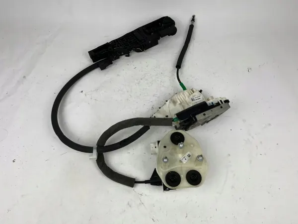 Maserati Levante Ovenpysäytin OEM T5KD709053457 Vasen Taka image 2
