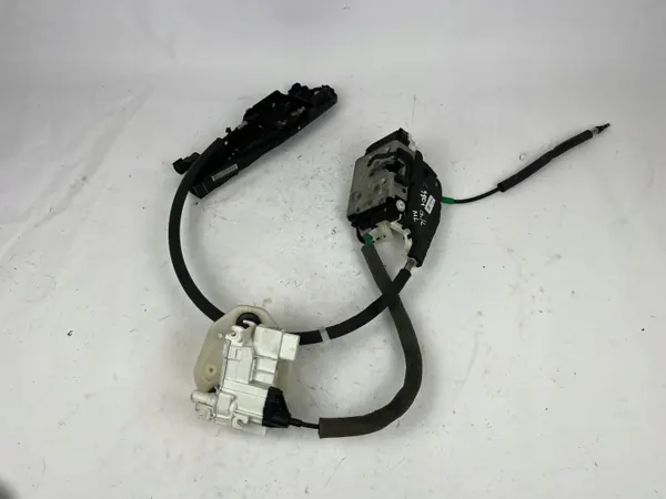 Maserati Levante Ovenpysäytin OEM T5KD709053457 Vasen Taka image 5