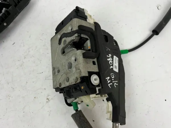 Maserati Levante Ovenpysäytin OEM T5KD709053457 Vasen Taka image 7