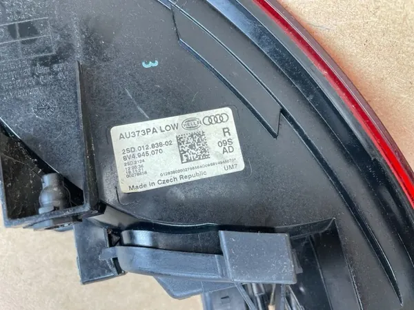 Luz trasera derecha Audi A3 8V Sportback 2016-2020 image 7