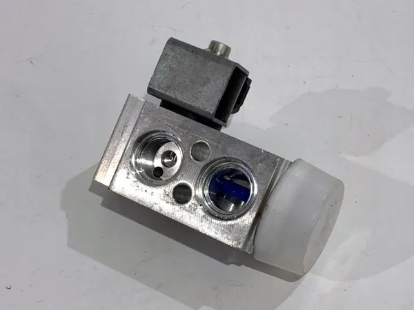 Ilmastointiventtiili OEM DX1T1PPJCA02 Hyundai Kona (SX2) image 2