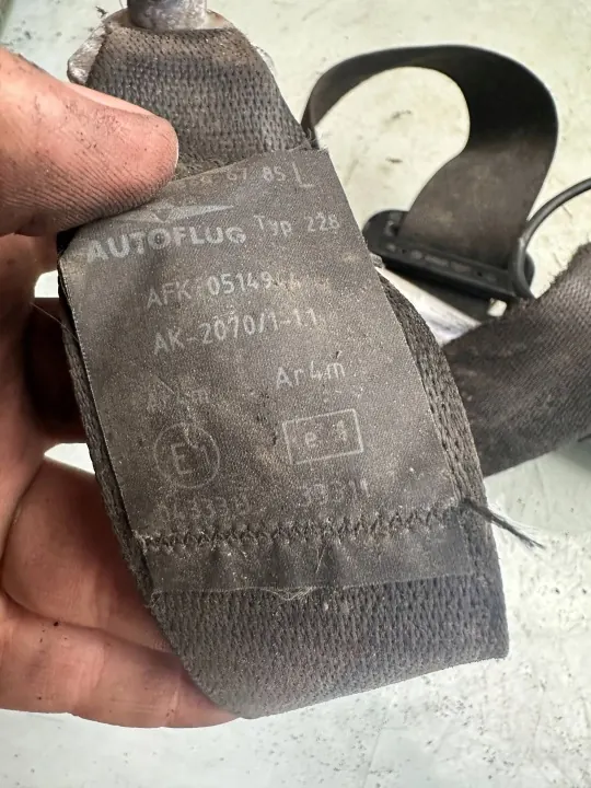 Mercedes-Benz 190 W201 Etuistuinyö OEM 0514904 image 4