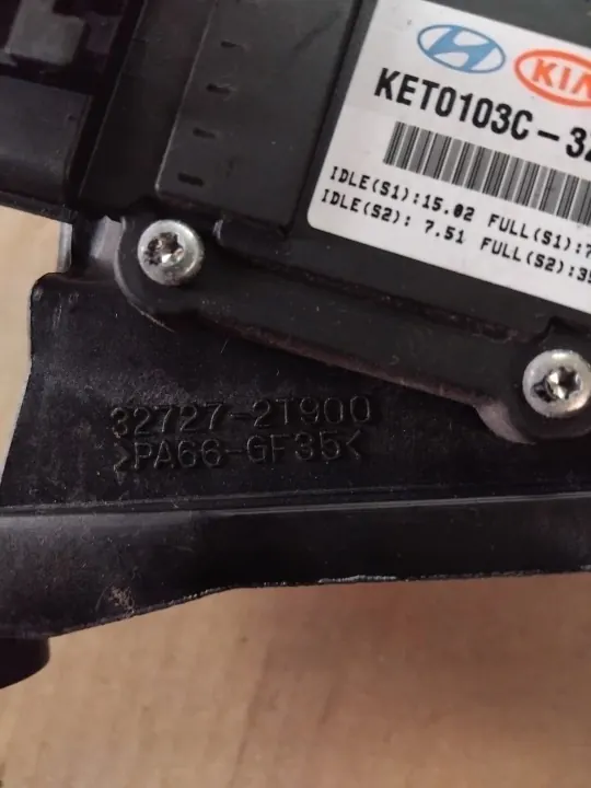 HYUNDAI I40 SEDAN Gaspedal-Potentiometer OEM image 3