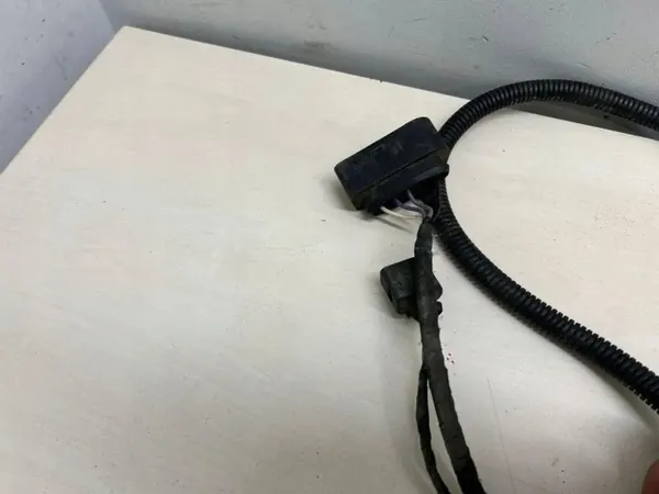 Polttoainepumpun ohjain OEM 4H0906093E Porsche Cayenne image 3