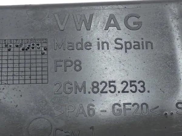 OEM 2GM825253 Escudo Inferior Traseiro Esquerdo - Usado image 3