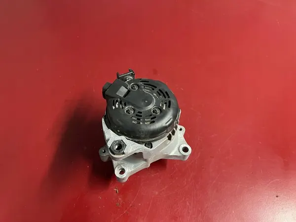 BMW F39 F40 F44 F45 F48 MINI F56 F57 Vaihtovirtageneraattori image 2