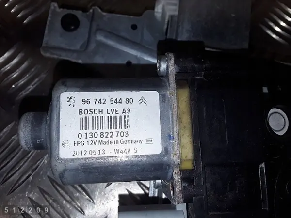 Régulateur de vitre Peugeot 208 d'occasion OEM 9674254480 image 5