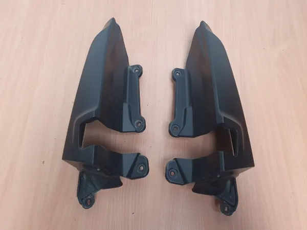 OEM 903909258R Cubierta Esquina Luz Trasera para Renault Express image 2