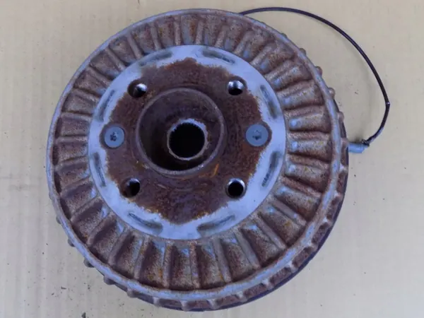 Jarrurumpu vasen taka OEM 432062488R Renault Twingo III image 2