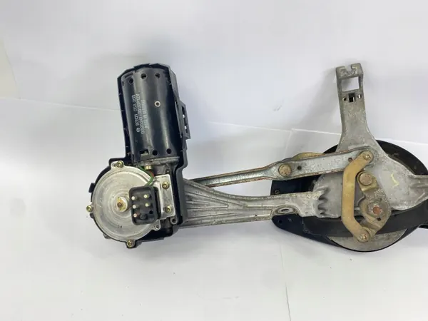 OEM 0390241410 Ruitenwissermotor voor Mercedes W124 1985-1993 image 10