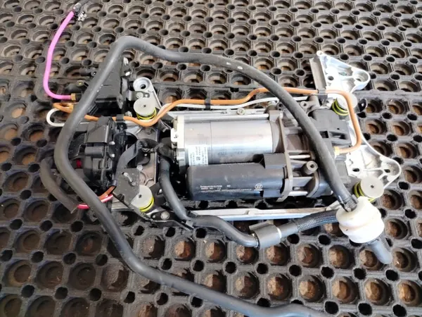 Porsche Panamera 971/976 Luftkompressor OEM 976616006C image 2
