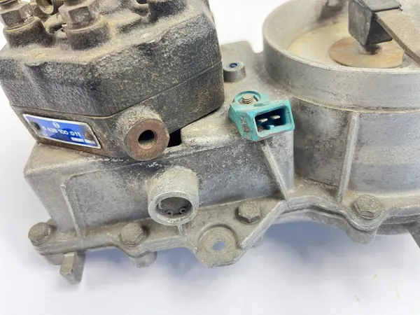 Distribuidor Combustível OEM 0438100011 Mercedes K-Jet image 5