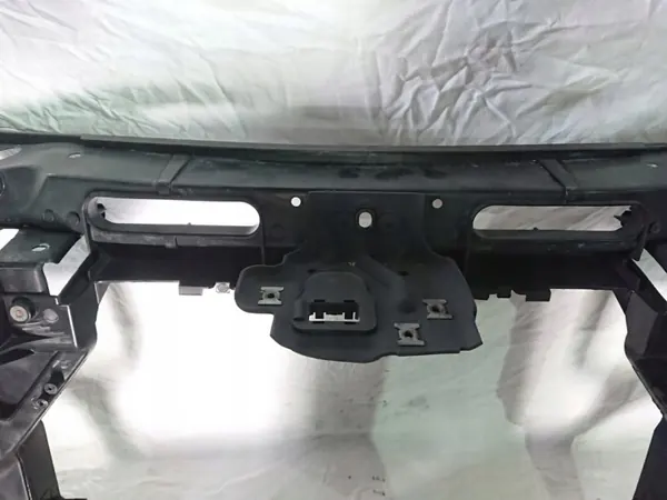BMW X3 E83 Etuakselin vahvike OEM 3419945 image 6