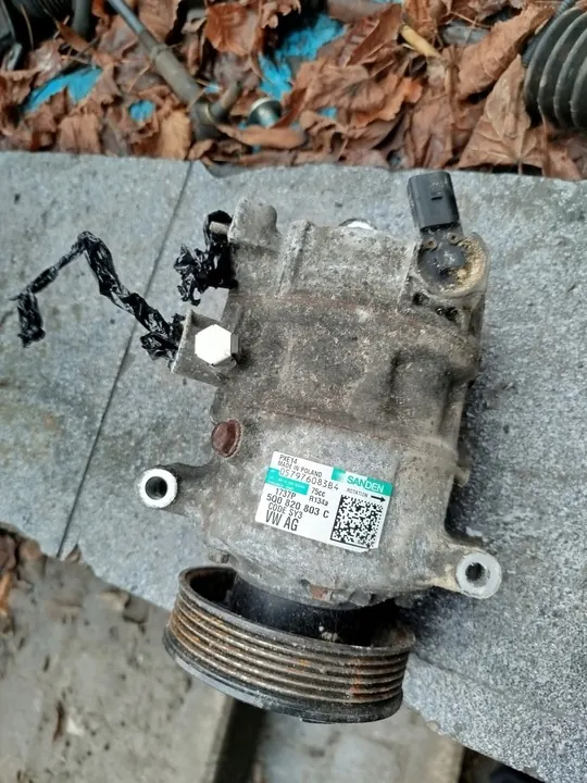 Compressor de Ar Condicionado SEAT LEON III 5Q0820803C image 3