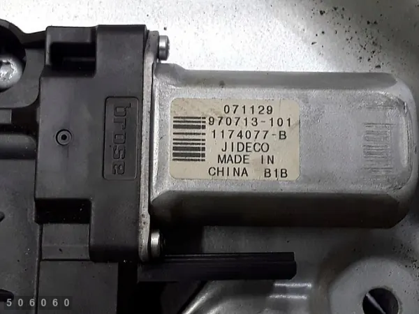 Régulateur de vitre Volvo V70 OEM 30661065 image 5