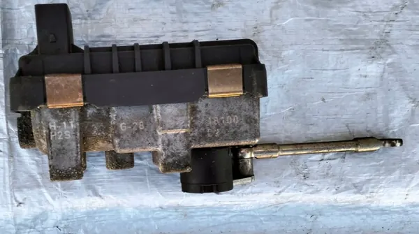 Turboaktuattori OEM G-28 Citroen C5 III 3.0 HDI:lle image 5