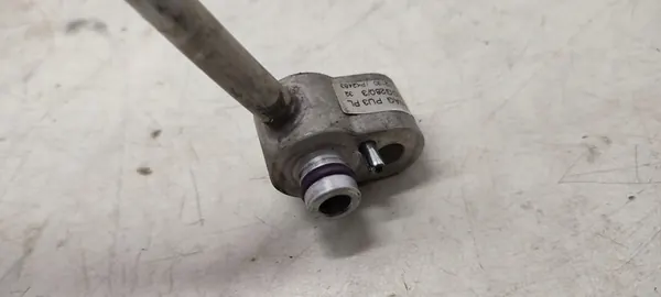 Ilmastointiputket VW TOURAN 1.9L Diesel 2008 OEM image 3