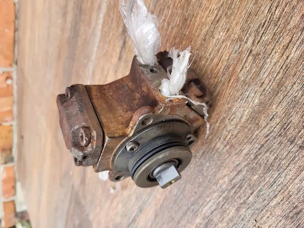 Hoge druk brandstofpomp Jeep Grand Cherokee 2.7 A6120700001 image 5