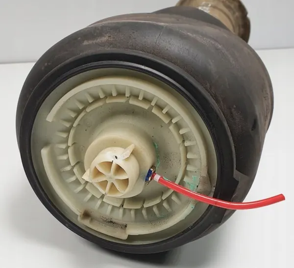 Mola de ar OEM 6781843 Traseira Esquerda BMW 5 F07 image 3