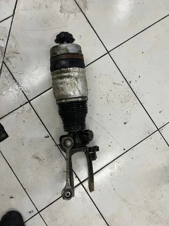 Amortisseur Avant Droit OEM MEFJUU pour VW Touareg I image 4