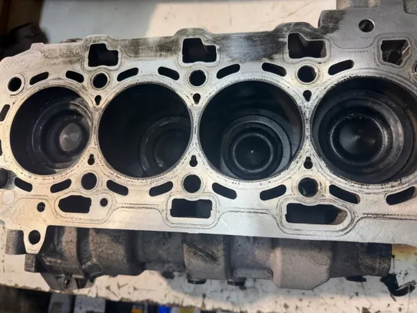 Piston avec Bielle pour Hyundai Kia 2.2 CRDI - Occasion image 7