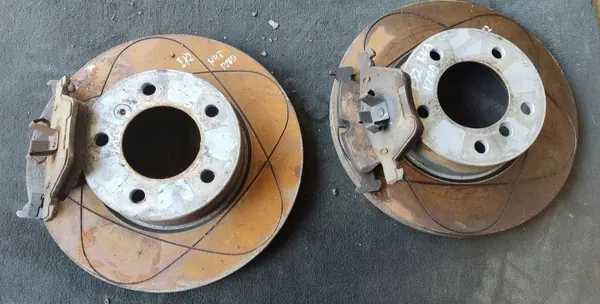 Jeu Disque & Plaquettes Frein Avant BMW E82 N43 OEM image 2